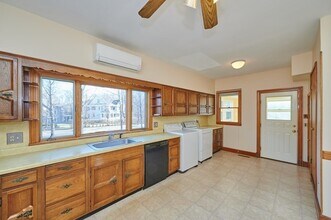 18 Forest St in Lexington, MA - Building Photo - Building Photo