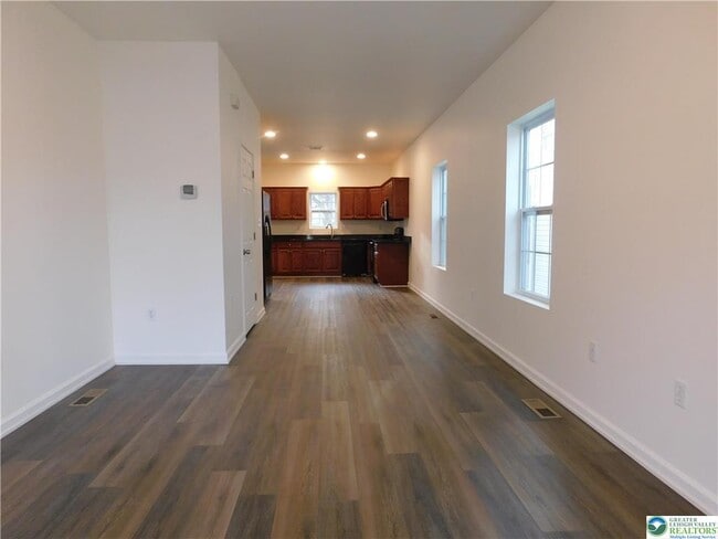 825 16th Ave in Bethlehem, PA - Foto de edificio - Building Photo