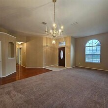 5808 Hidden Pine Ln in McKinney, TX - Building Photo - Building Photo