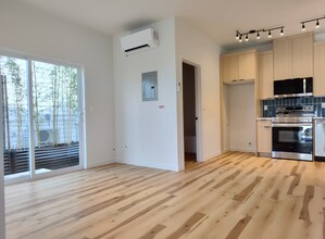 4264 NE Going St in Portland, OR - Building Photo - Building Photo