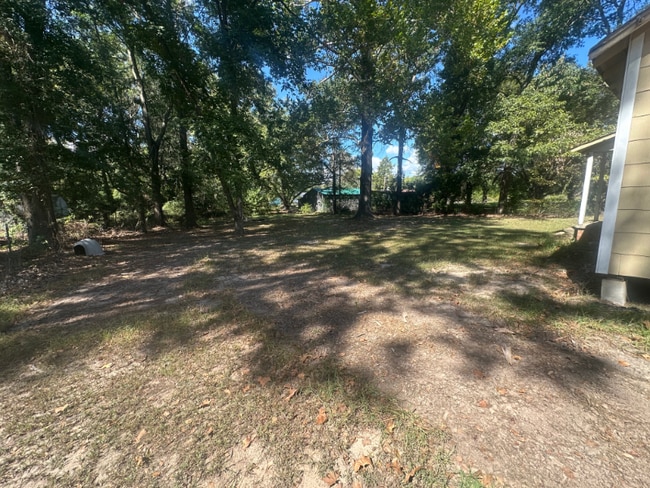 664 Black Walnut Rd in Gilmer, TX - Foto de edificio - Building Photo