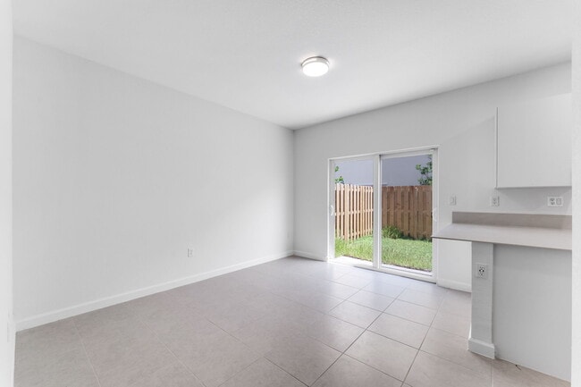 property at 2442 SE 28th St