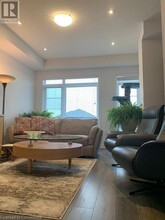 5000 Connor Dr in Lincoln, ON - Building Photo - Building Photo