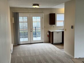 15603 42nd Ave S, Unit C in Tukwila, WA - Foto de edificio - Building Photo