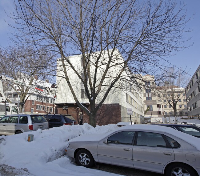 Davis Residence Hall in Madison, WI - Building Photo - Building Photo