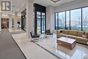 35 Watergarden Dr in Mississauga, ON - Building Photo - Building Photo