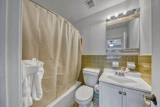 305 Barracuda Ave in Fort Walton Beach, FL - Building Photo - Building Photo