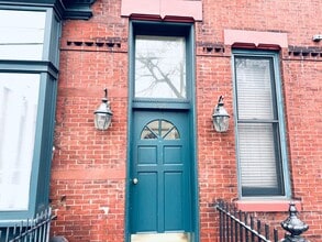 214 Warren St in Jersey City, NJ - Building Photo - Building Photo