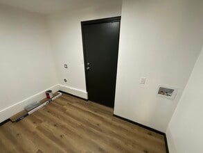 2413 NE 27th St in Oklahoma City, OK - Foto de edificio - Building Photo