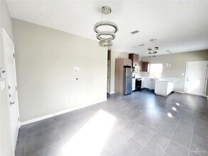 12 Frio Ave in McAllen, TX - Building Photo - Building Photo
