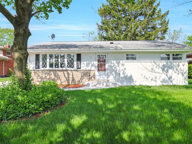 510 E Park Ave in Elmhurst, IL - Building Photo - Building Photo