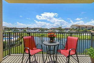 601 Seafarer Cir in Jupiter, FL - Building Photo