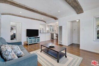 601 E 97th St in Inglewood, CA - Building Photo - Building Photo