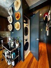 135 Christopher St in New York, NY - Building Photo - Building Photo