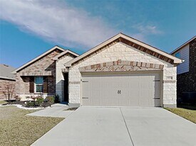 2220 Heaton St in Forney, TX - Building Photo