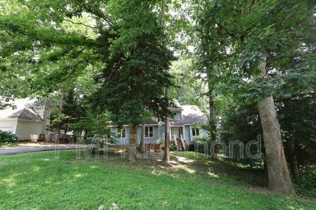 11418 Hardwood Dr in Midlothian, VA - Building Photo - Building Photo