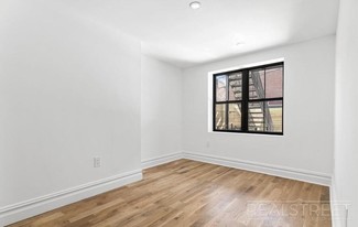 142 Somers Street in Brooklyn, NY - Foto de edificio - Floor Plan