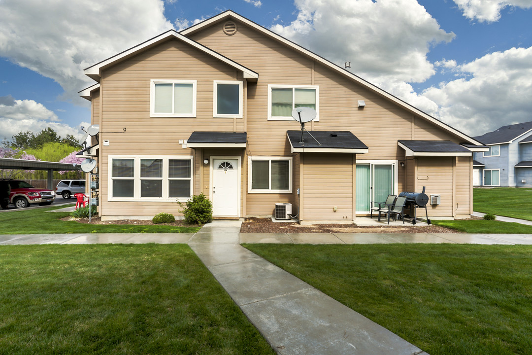 16707 N Pamelas Loop in Nampa, ID - Building Photo