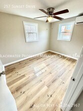 257 Sunset Dr in Madison Heights, VA - Building Photo - Building Photo