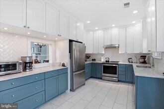 10454 Breckinridge Ln in Fairfax, VA - Building Photo - Building Photo