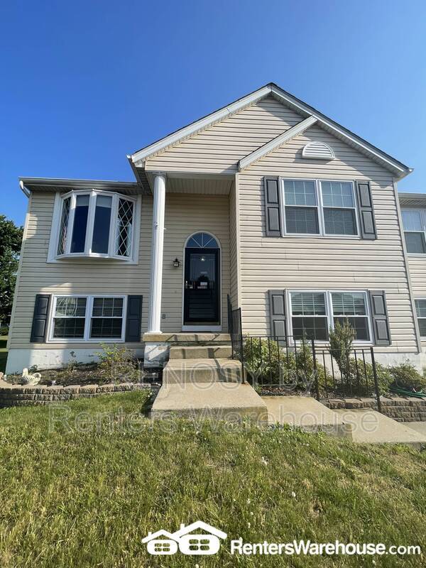 9 Snug Lagoon Ct in Middle River, MD - Building Photo - Building Photo