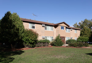 809 7th Ave N in Princeton, MN - Building Photo