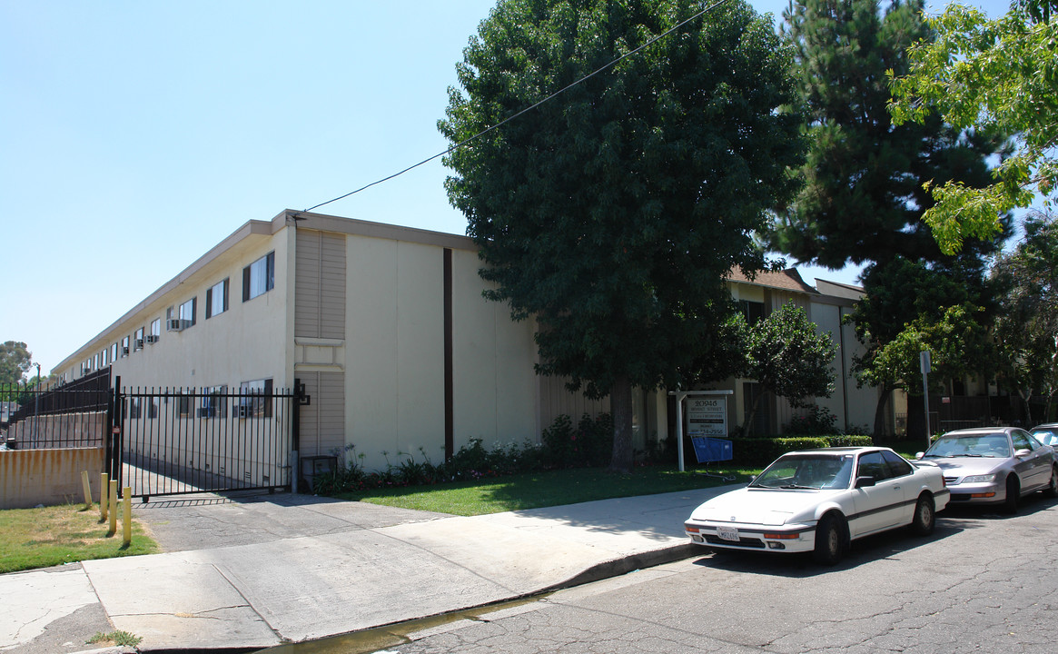 Friedman Jacob Apartments in Canoga Park, CA - Building Photo