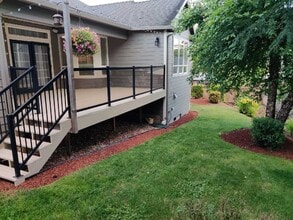 1292 E Lucas St in La Center, WA - Building Photo - Building Photo