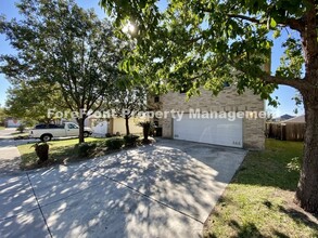 11012 Dublin Briar in San Antonio, TX - Building Photo - Building Photo