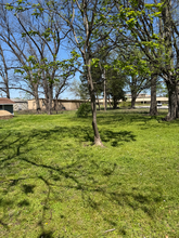 213 E Vine Ave in Sallisaw, OK - Building Photo - Building Photo