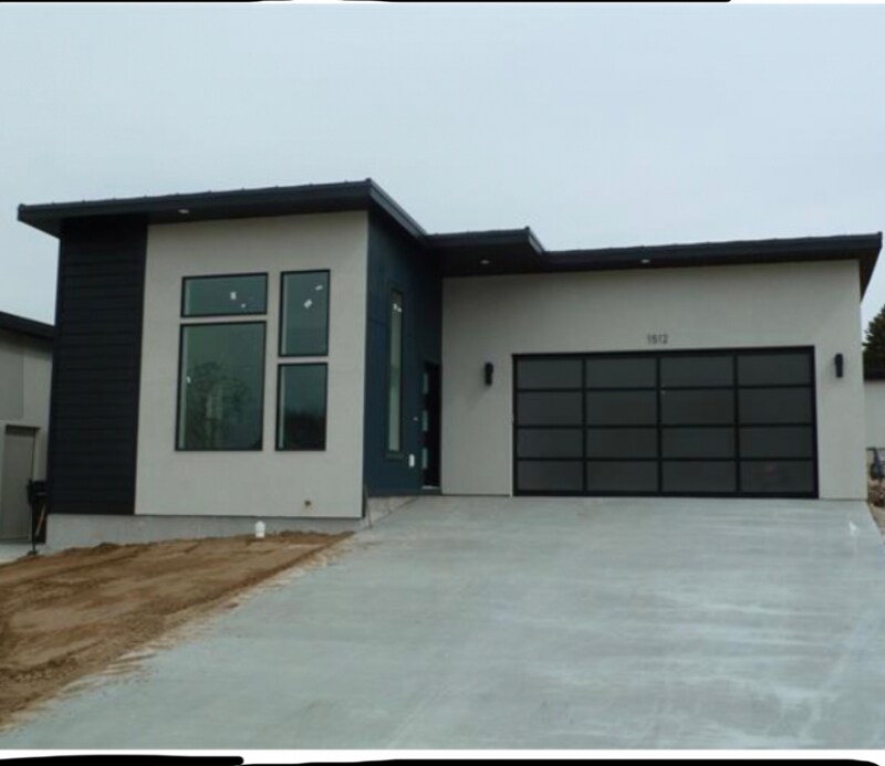 1512 Surprise Valley Rd in Pocatello, ID - Building Photo