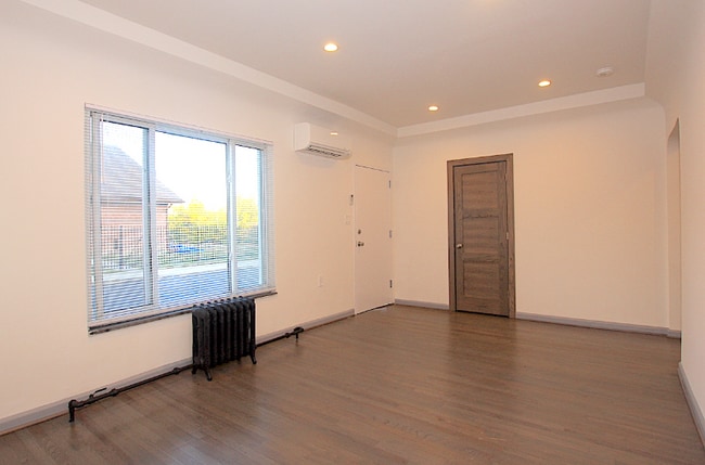 1341 Crane St in Detroit, MI - Foto de edificio - Building Photo