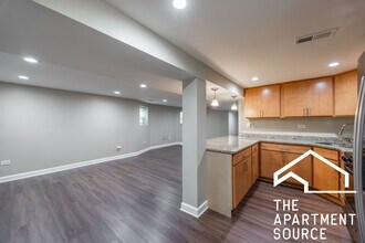 2118 N Avers Ave in Chicago, IL - Building Photo - Building Photo