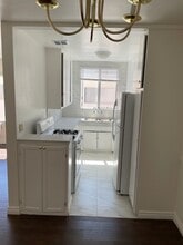 827 N Hudson Ave in Los Angeles, CA - Building Photo - Building Photo