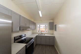 723 Hoomalimali St in Pearl City, HI - Building Photo - Building Photo