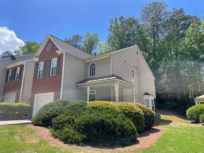 348 Parkview Manor Dr in Tucker, GA - Building Photo - Building Photo