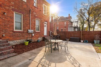 1229 S High St in Columbus, OH - Building Photo - Building Photo