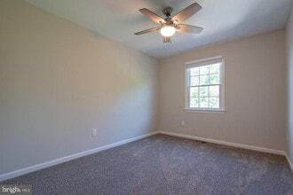 90 Main St in Schwenksville, PA - Building Photo - Building Photo