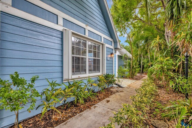 120 Ocean Dunes Cir in Jupiter, FL - Building Photo - Building Photo