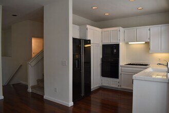 7110 Calabria Ct in San Diego, CA - Building Photo - Building Photo