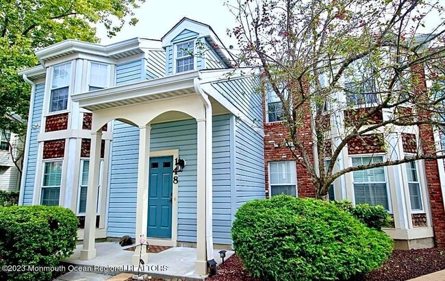 property at 148 Tulip Ln