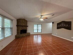 4722 Enchanted Rock Ln in Spring, TX - Building Photo - Building Photo
