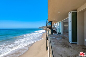 43250 Pacific Coast Hwy in Malibu, CA - Building Photo - Building Photo