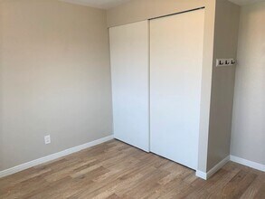 521 Lawndale Pl in Spring Creek, NV - Building Photo - Building Photo