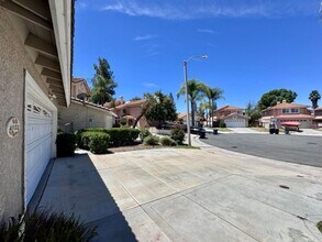 40132 Villa Venecia in Temecula, CA - Building Photo - Building Photo