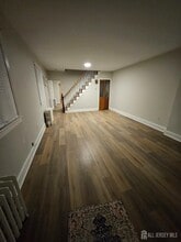 74 Coley St in Woodbridge Township, NJ - Building Photo - Building Photo