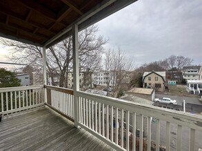 137 Dudley St, Unit 2 in Cambridge, MA - Building Photo - Building Photo