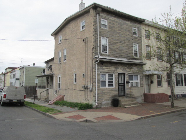 249 2nd St in Trenton, NJ - Building Photo - Building Photo