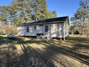6066 NC-217 in Erwin, NC - Building Photo - Building Photo
