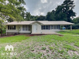 69 Cash Dr in Adamsville, AL - Building Photo